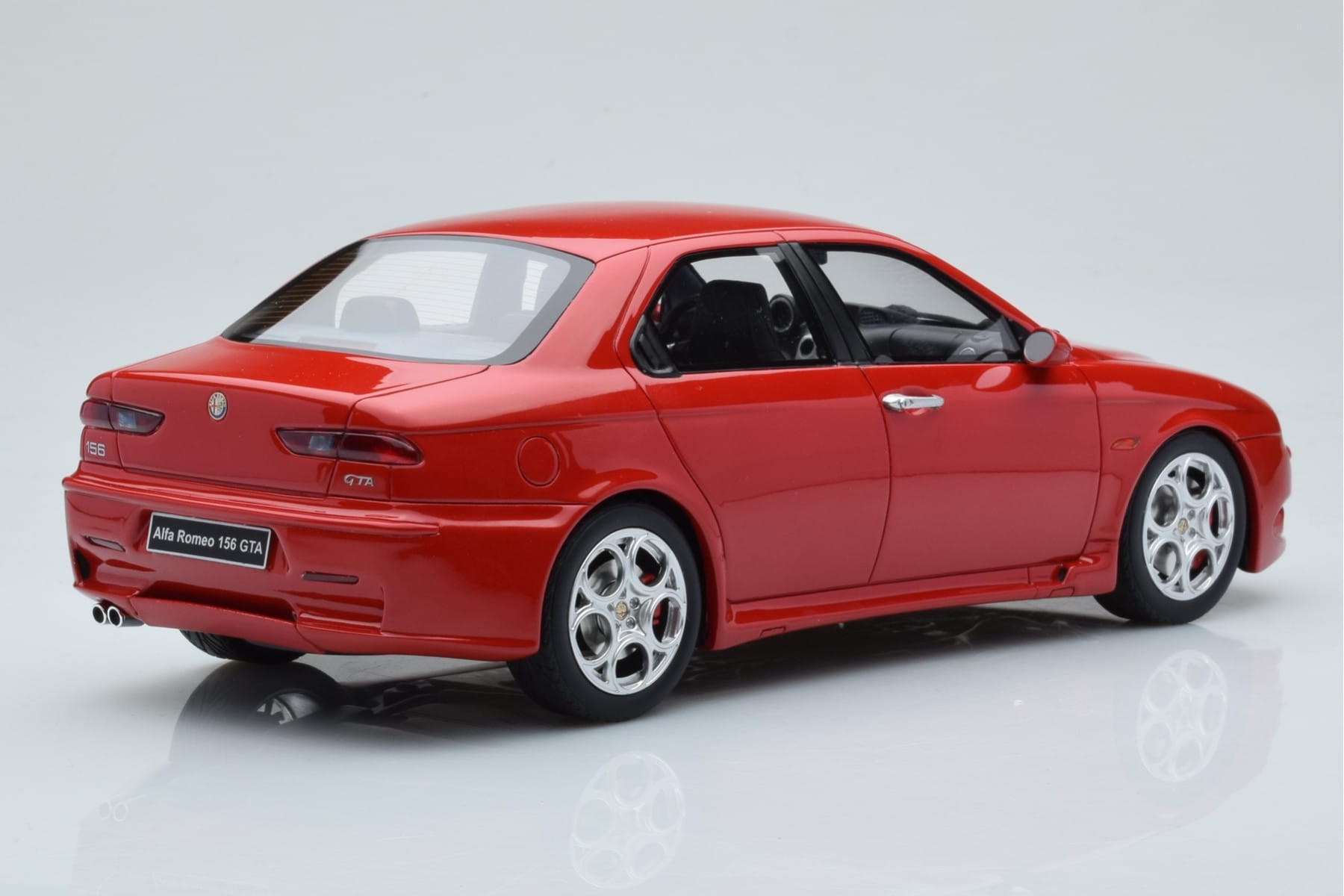 Alfa Romeo 156 GTA Rot Otto 1:18 OT1017 Resin — Bild 2 von 6