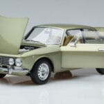 Alfa Romeo GTV 2000 Grün Limitierte Auflage Norev 1:18 187913 Druckguss - image 2 of 7