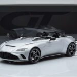 Aston Martin V12 Speedster Silber GT Spirit 1:18 - image 6 of 6