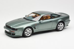 Aston Martin V8 Vantage Grün GT Spirit 1:18 GT345