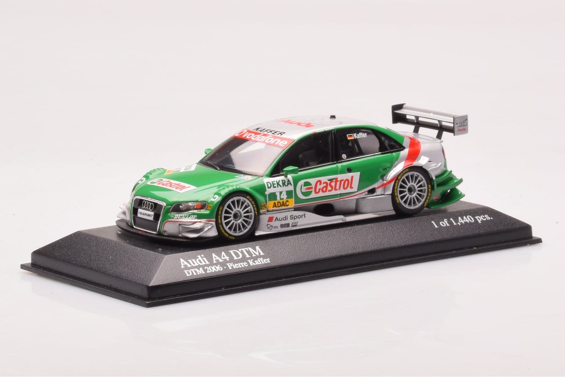 Audi A4 B7 DTM Team Phoenix #14 F. Kaffer DTM 2006 Minichamps 1:43 400061514 Druckguss — Bild 2 von 4