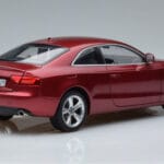Audi A5 B8 Granatrot Norev 1:18 188352 Druckguss - image 3 of 7