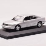 Audi A8 D2 Silber Minichamps 1:43 - image 2 of 4