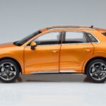 Audi Q3 F3 Orange FAW 1:18 05730Q32019 Druckguss - image 4 of 7