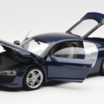 Audi R8 4.2 FSI V8 Blau Kyosho 1:18 09213BL - image 2 of 8