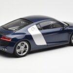 Audi R8 4.2 FSI V8 Blau Kyosho 1:18 09213BL - image 3 of 8