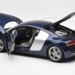 Audi R8 4.2 FSI V8 Blau Kyosho 1:18 09213BL - image 5 of 8