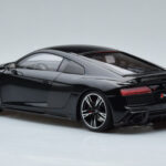 Audi R8 Performance Schwarz Kengfai 1:18 - image 7 of 10