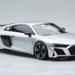 Audi R8 Performance Silber Kengfai 1:18 - image 6 of 10