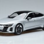 Audi RS e-tron GT Silber Norev 1:18 188381 Druckguss