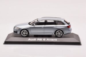 Audi RS6 C6 Monza Silber Minichamps 1:43 5010710213