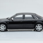 Audi S8 D2 Schwarz Otto 1:18 - image 3 of 6