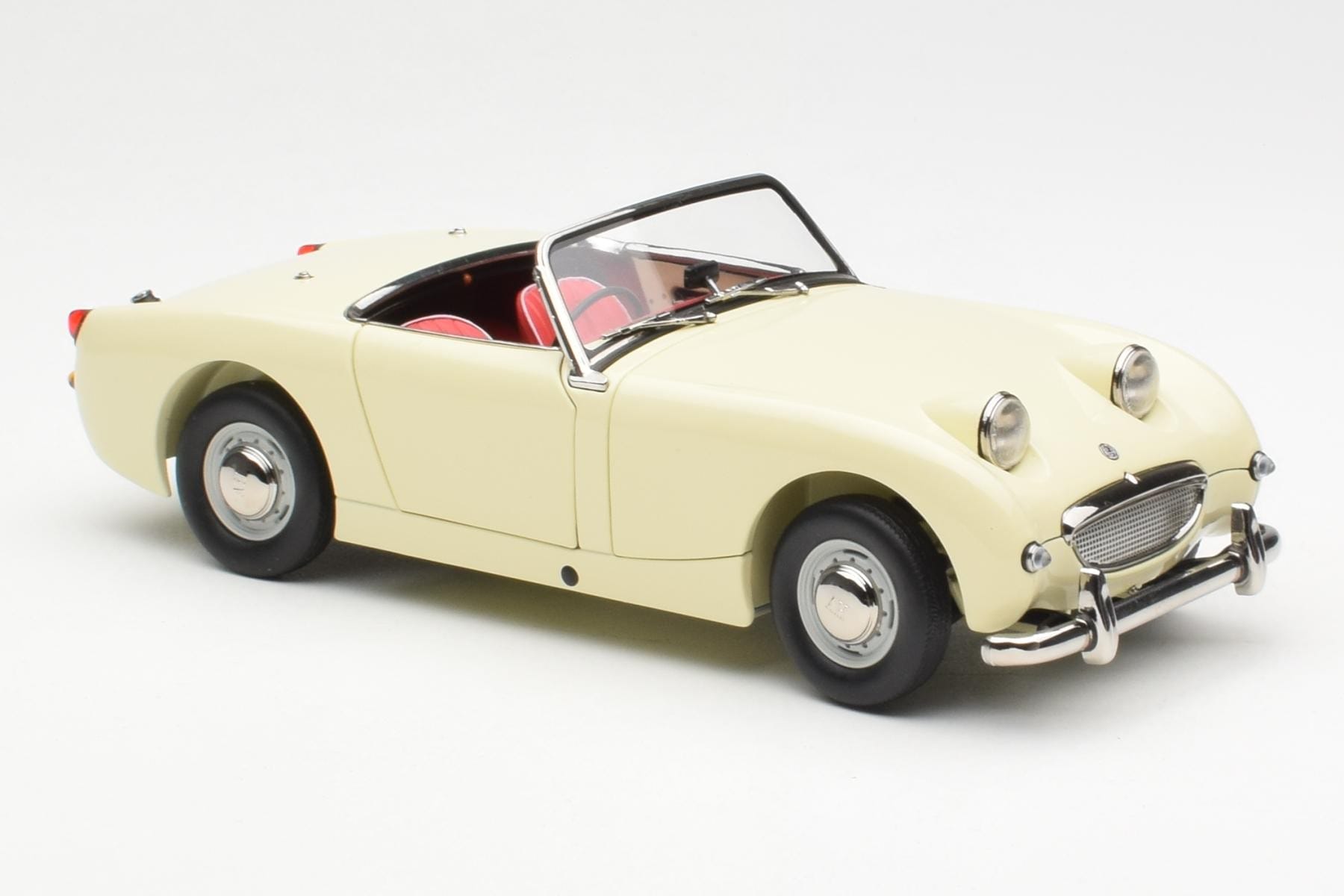 Austin-Healey Sprite Mk I Open Old English Weiß Kyosho 1:18 08953EW Druckguss — Bild 6 von 8