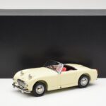 Austin-Healey Sprite Mk I Open Old English Weiß Kyosho 1:18 08953EW - image 8 of 8