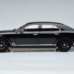 Bentley Mulsanne W.O. Edition By Mulliner Schwarz Almost Real 1:18 - image 5 of 11