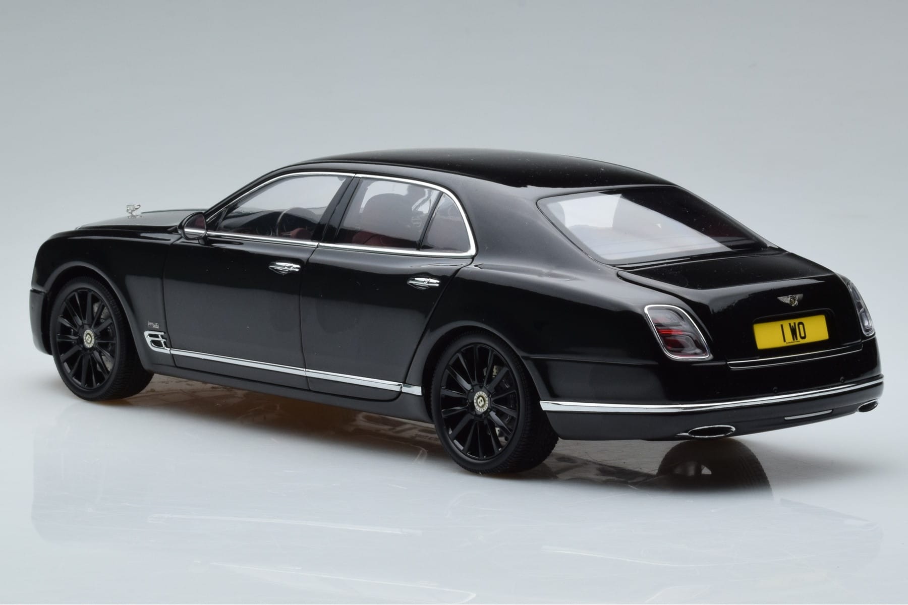 Bentley Mulsanne W.O. Edition By Mulliner Schwarz Almost Real 1:18 830508 Druckguss — Bild 7 von 11