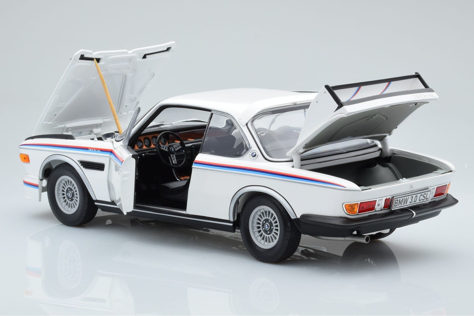 BMW 3.0 CSL E9 Weiß Dealer Edition Minichamps 1:18 80435A5D020 Druckguss — Bild 4 von 7