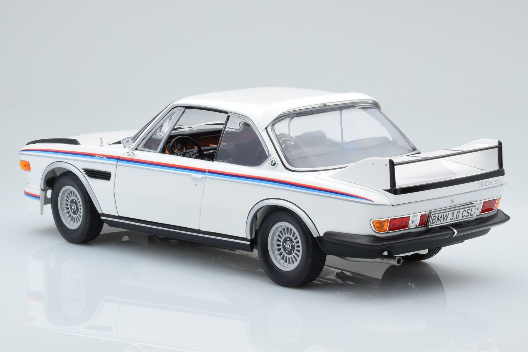 BMW 3.0 CSL E9 Weiß Dealer Edition Minichamps 1:18 80435A5D020 Druckguss — Bild 6 von 7