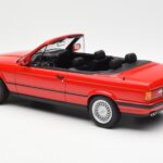 BMW 318i E30 Cabriolet Rot Norev 1:18 183210 - image 5 of 6