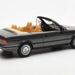 BMW 325i E30 Cabriolet Achat Grün Otto 1:18 - image 2 of 6