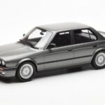 BMW 325i E30 Limousine Dolphin Grau Otto 1:18