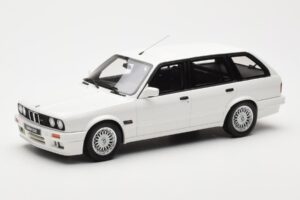 BMW 325i E30 Touring M Package Weiß Otto 1:18 OT238