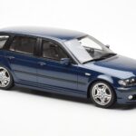 BMW 330i E46 Touring Blau Otto 1:18 - image 4 of 6