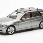BMW 330i E91 Touring Grau Metallic Kyosho 1:18