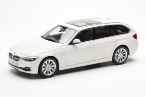 BMW 335i F31 Touring Alpine Weiß Paragon 1:18 80432244242