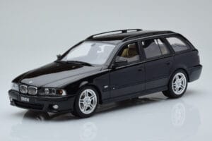 BMW 540 E39 Touring M Package Schwarz Otto 1:18 OT1013