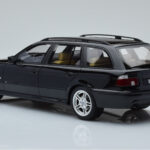 BMW 540 E39 Touring M Package Schwarz Otto 1:18 - image 5 of 6