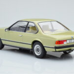 BMW 628 CSi E24 Hellgrün MCG 1:18 - image 4 of 5