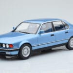 BMW 7 Series E32 730i Blau MCG 1:18 MCG18160 Druckguss