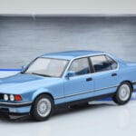BMW 7 Series E32 730i Blau MCG 1:18 MCG18160 Druckguss - image 5 of 5