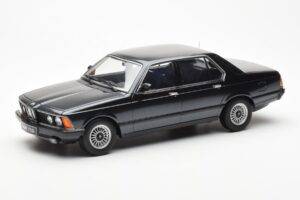 BMW 733i E23 Schwarz Metallic KK-Scale 1:18 KKDC180101