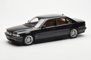 BMW 750iL E38 Schwarz Otto 1:18 OT609