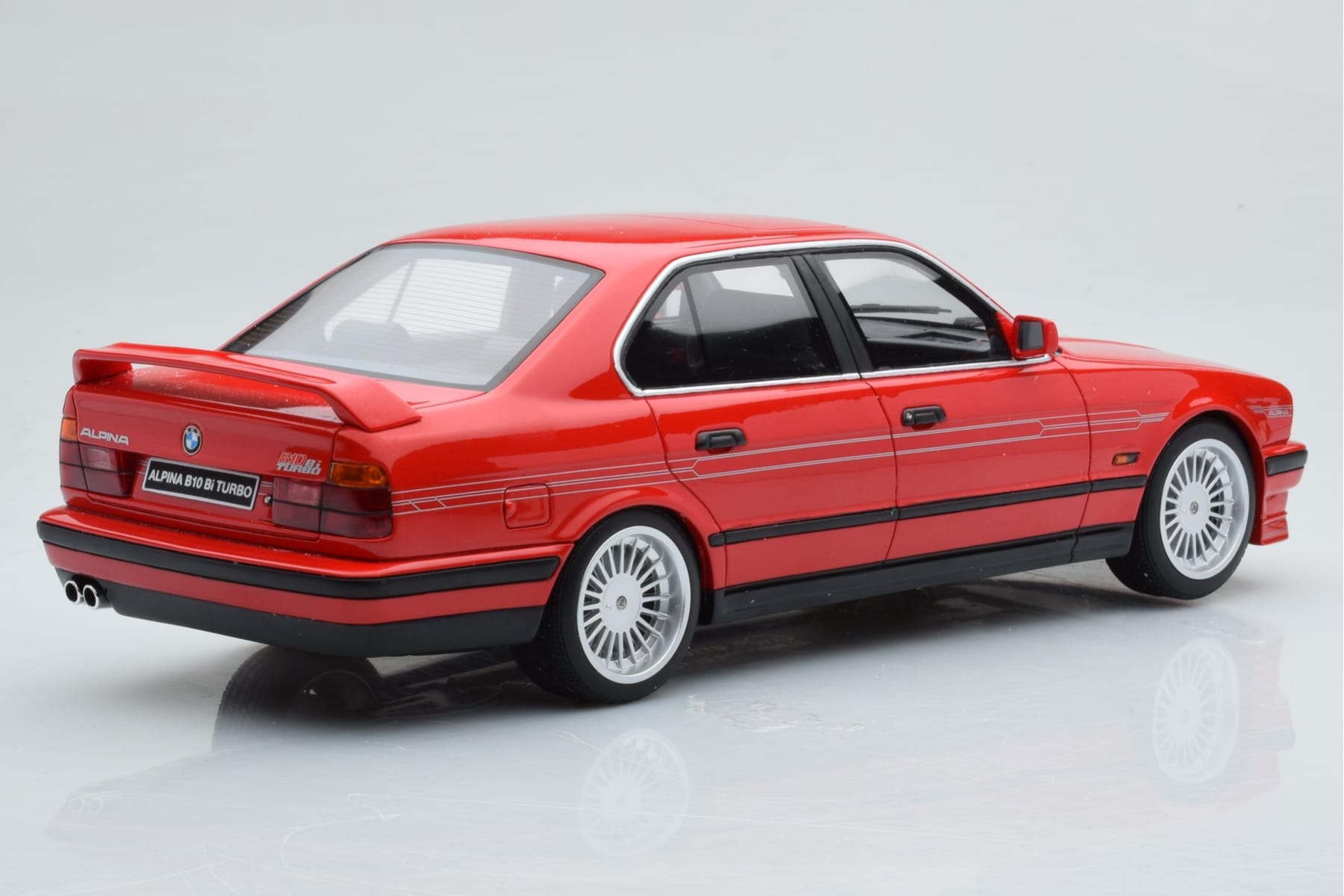 BMW Alpina B10 E34 Biturbo Rot Otto 1:18 OT648 Resin — Bild 2 von 6