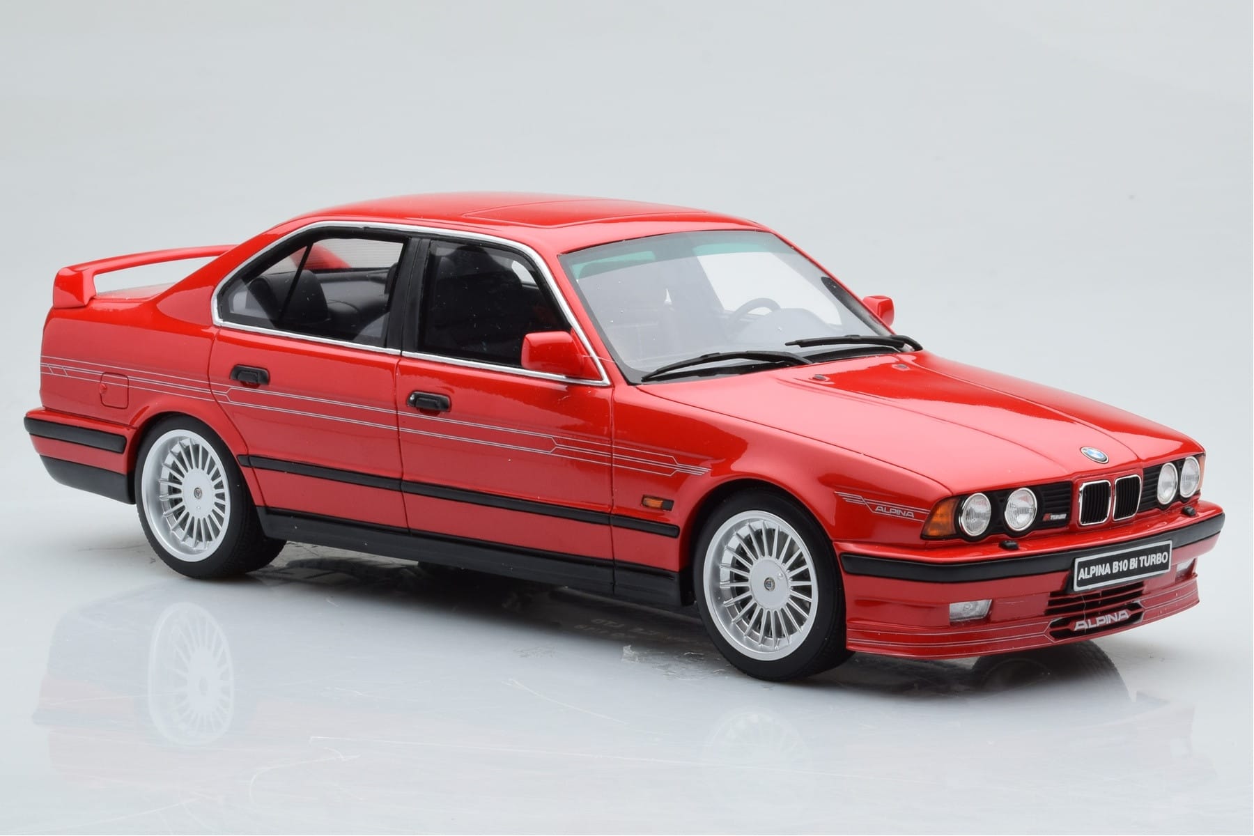 BMW Alpina B10 E34 Biturbo Rot Otto 1:18 OT648 Resin — Bild 4 von 6