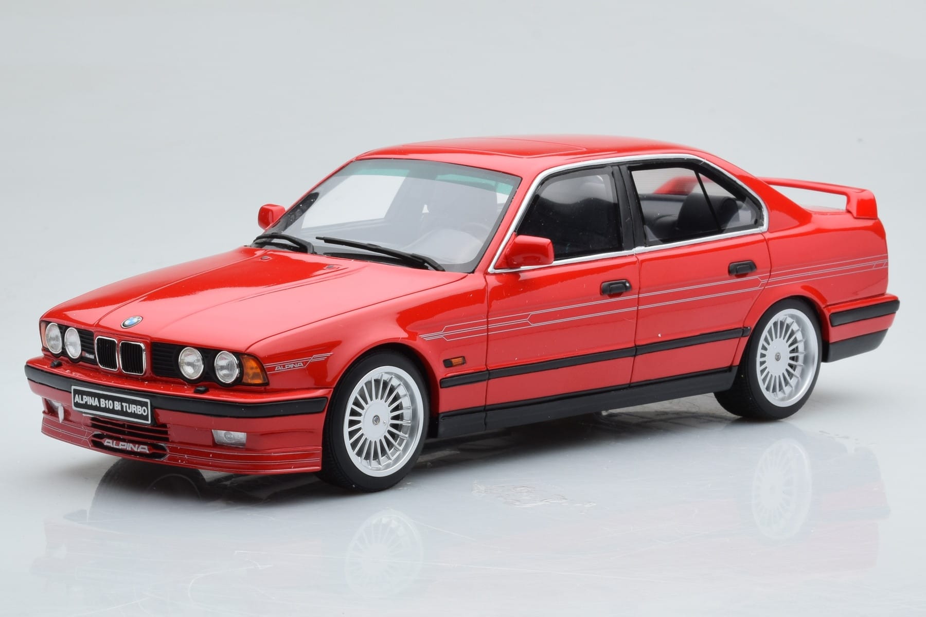 BMW Alpina B10 E34 Biturbo Rot Otto 1:18 OT648 Resin