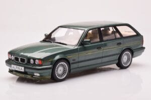 BMW Alpina B10 E34 Touring Dunkelgrün MCG 1:18 MCG18331