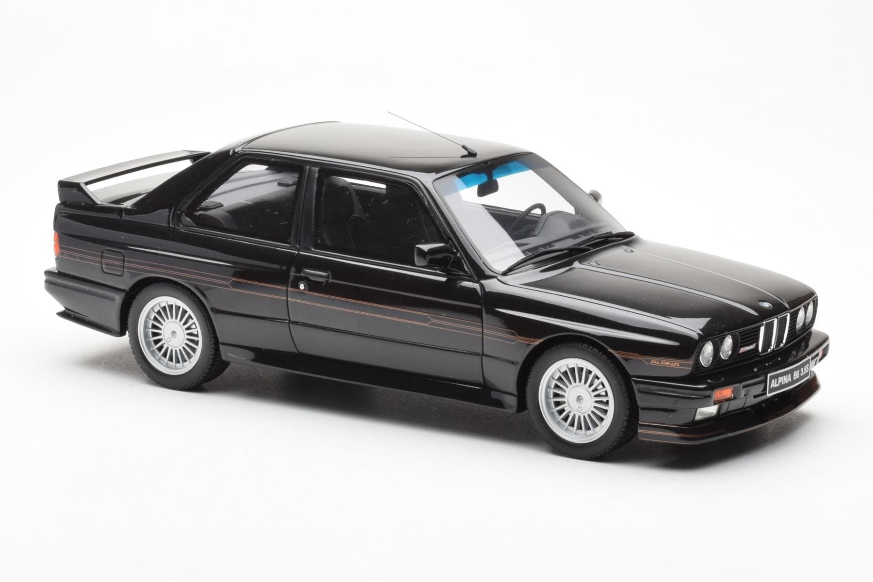 BMW Alpina B6 3.5S M3 E30 Anthrazit Grau Otto 1:18 OT632 Resin — Bild 4 von 6