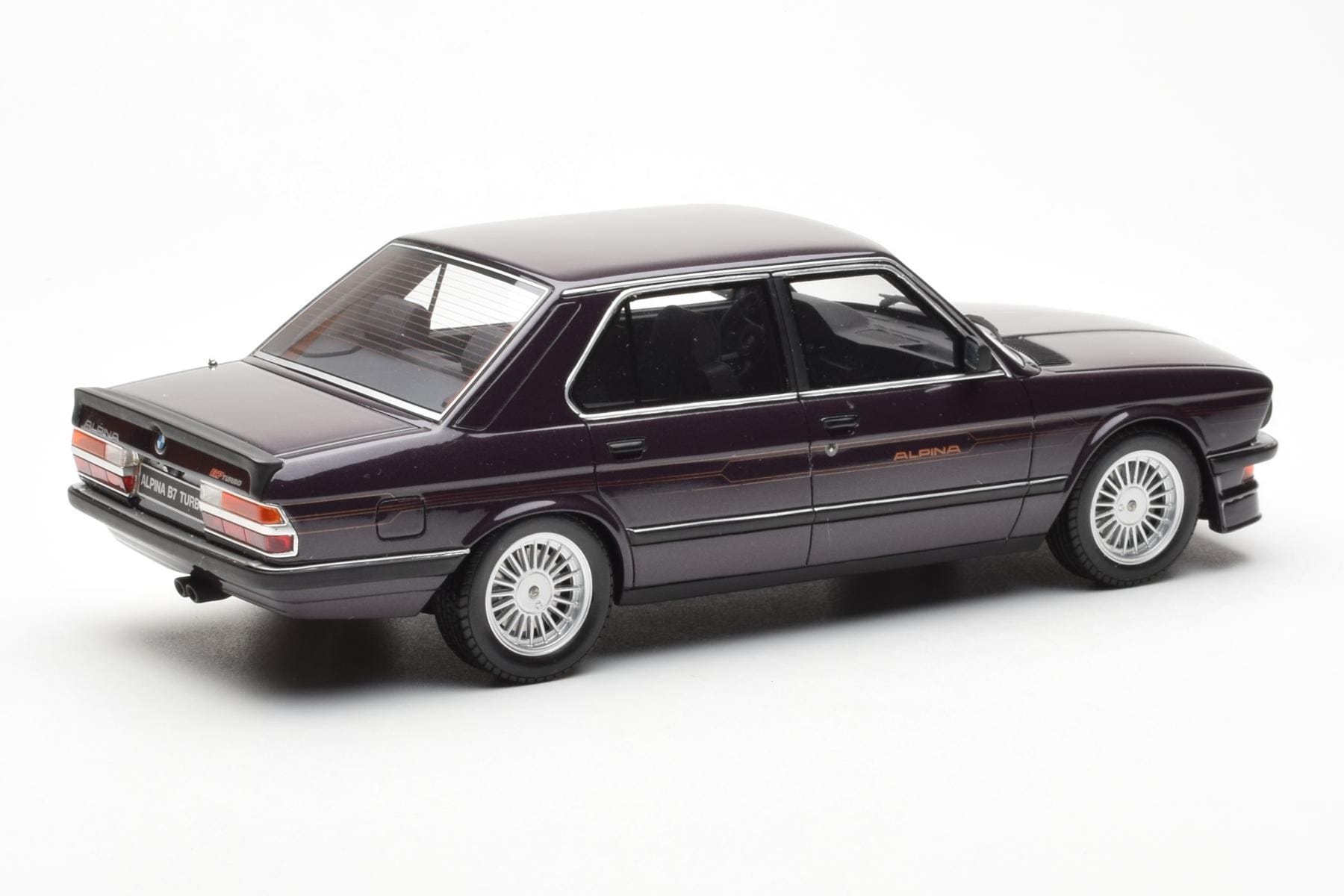 BMW Alpina B7 E24 Turbo Wine Rot Metallic Otto 1:18 OT152 Resin — Bild 2 von 6