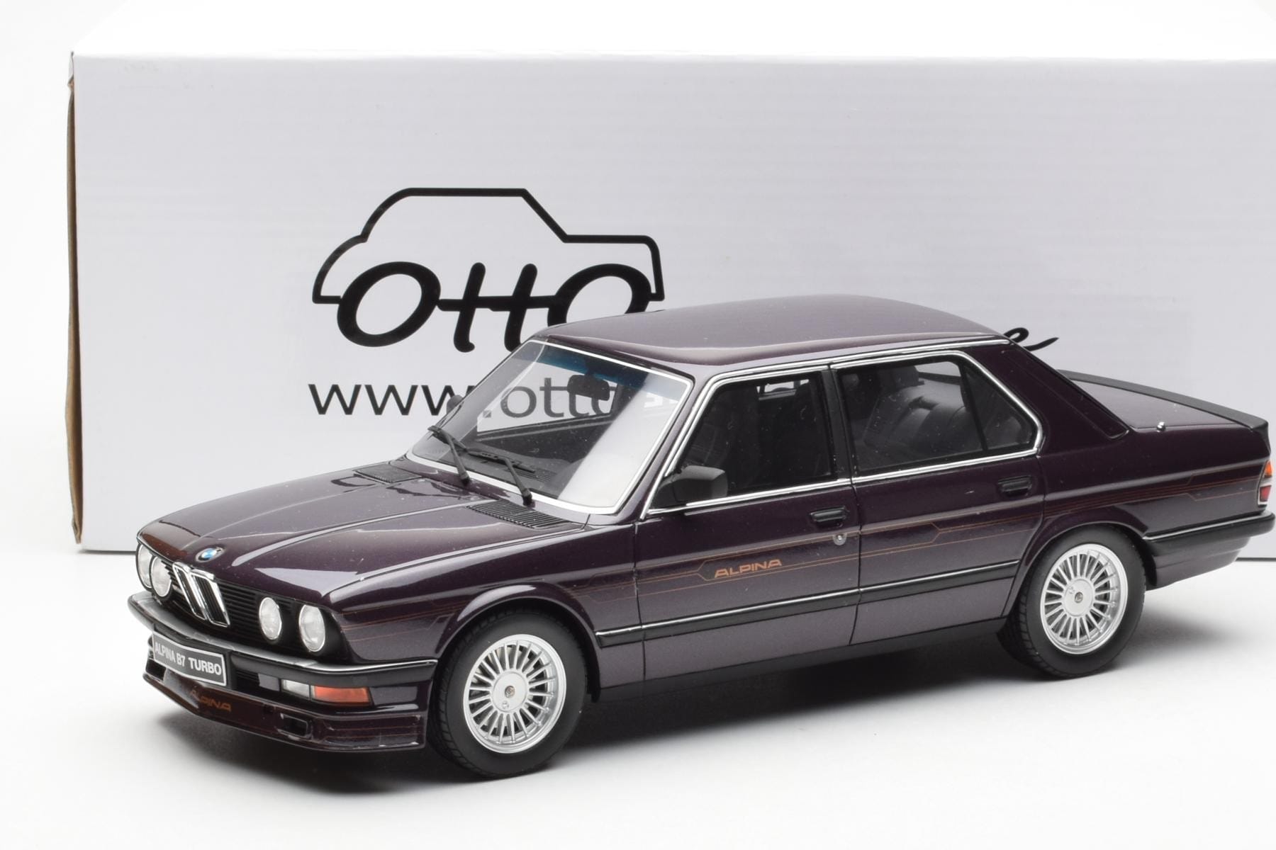 BMW Alpina B7 E24 Turbo Wine Rot Metallic Otto 1:18 OT152 Resin — Bild 6 von 6