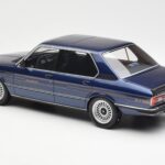 BMW Alpina B7S E12 Turbo Dark Sapphire Blau Metallic Otto 1:18 OT640 - image 5 of 6