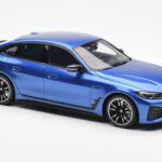 BMW i4 M50 G26 Blau Otto 1:18 OT453 - image 4 of 6