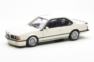 BMW M635 CSi E24 Weiß Dealer Edition AUTOart 1:18 80430145829