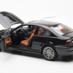 BMW M3 E46 Schwarz AUTOart 1:18 - image 5 of 8