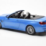 BMW M4 F83 Cabriolet Yas Marina Blau Paragon 1:18 - image 7 of 8