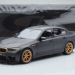 BMW M5 CS F90 Frozen Brands Hatch Grau GT Spirit 1:18 - image 5 of 5