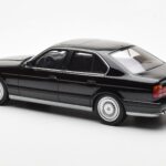 BMW M5 E34 Schwarz Otto 1:18 - image 5 of 6